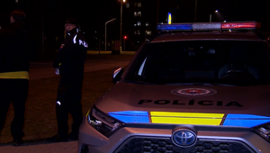 Bitka železnou tyčou ho dostala do nemocnice: Agresívny útočník je zadržaný