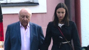 To snáď nie! Ani zaprisahávanie, že je pre neho mŕtva nestačilo, Slováček mieri za Gelemovou!