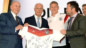 Talizman? Nemci majú tričko podpísané ich majstrami sveta