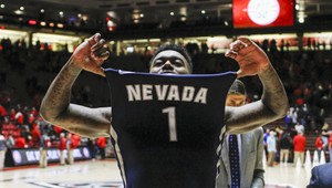 Najúžasnejší obrat v histórii basketbalu! Šialené trojky padali ako z neba!