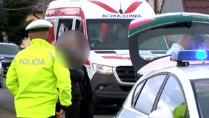 Zrážka auta s mladým cyklistom: Chlapec (13) skončil v nemocnici. Vodič tvrdí, že išiel rýchlo