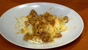 Čínske rezance s gyros mäsom