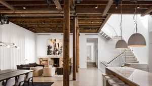 Z tohto loftového bytu idú na nás mrákoty