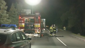 Tragická nehoda na strednom Slovensku. Chodkyňa (62) skončila pod kolesami auta