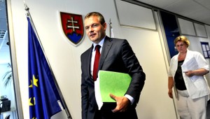 Angličtina povinne od tretej triedy, ideu podporuje i Pellegrini