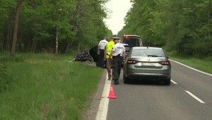Záhadná smrť motorkára: Jeho nehybné telo našli na poľnej ceste