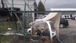 Pri páde vrtuľníka sa zranili dvaja ľudia