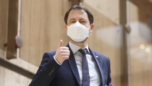 Komentár Arpáda Soltésza: Eduard Heger si vybral hanbu