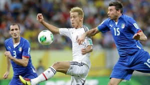 Pohár konfederácií: Po prestrelke do semifinále aj Taliani