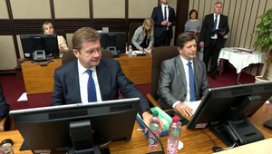 Vláda odvolala Sakovú z postu štátnej tajomníčky. Schválili meno náčelníka generálneho štábu