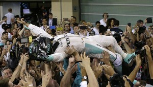 Detský sen splnený. Rosberg si užil kráľovské oslavy