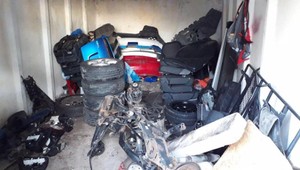 FOTO: Polícia rozbila ďalší gang autičkárov. Ich revírom bola Bratislava