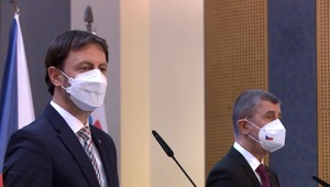 Vakcínou Sputnik V by sa na Slovensku mohlo podľa Hegera očkovať už začiatkom mája