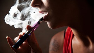 Elektronické cigarety negatívne ovplyvňujú krvný obeh: Aj keď neobsahujú nikotín