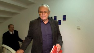 Nežnú revolúciu si pripomínajú aj v Paríži. Pozvanie prijal Milan Kňažko