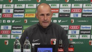 Tréner Augsburgu porušil karanténu! Trest za nákup zubnej kefky