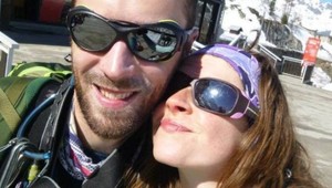 Svoju ženu zakryl vlastným telom pred padajúcou skalou. Bol to jeho posledný skutok lásky