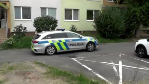 Polícia vyšetruje prípad mŕtveho muža, ktorého našli zabaleného v igelite