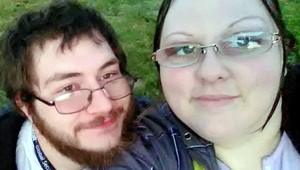 Nájomníci podpálili majiteľovi dom. Zhoreli v ňom jeho dve deti (8, 6)