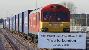 Z Číny do Británie za 18 dní. Nový vlak spája Európu s Áziou