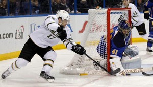 Halák opäť s čistým kontom, Kopecký asistoval