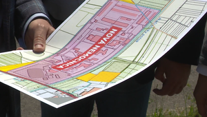 Saková vlastní pozemky pri budúcej nemocnici, opozícia hovorí o podozrivej zhode