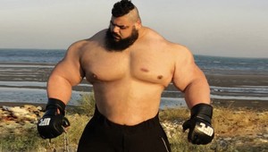 Iránsky Hulk definitívne zhasol. Celý jeho "hype" bol z Photoshopu