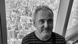 Vypočujte si celú zvučku seriálu Prázdnin: Pri jej vzniku bol aj Ďuďo zo skupiny Hex!