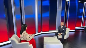 Matúš Šutaj Eštok v relácii Politika 24 uviedol, že situáciu s MIRRI si musí vyriešiť strana Smer