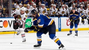 Hossa rozhodol o víťazstve Chicaga. Dvakrát skóroval!