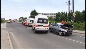 Opitý invalid za volantom. Demoloval autá