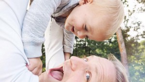 Spevák Tomáš Klus je otcom na plný úväzok