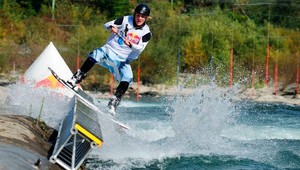 ADRENALÍNOVÉ VIDEO: Čunovo ovládli wakeboardisti!