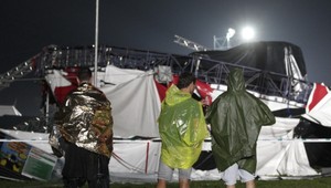 Pád tribúny na festivale. Päť mŕtvych a desiatky zranených