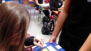 Dni nezábudiek prispejú na zachovanie prevádzky Linky dôvery. Využívajú ju tisíce ľudí v ťažkých životných situáciách