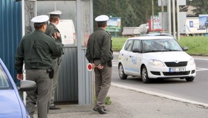 V polícii bude slúžiť viac Rómov, plánuje Kaliňák