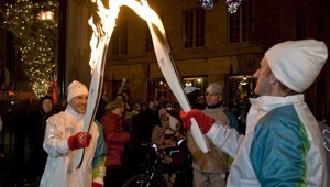 ZOH 2010: Villeneuve s pochodňou v Montreale, Scottová v Ottawe