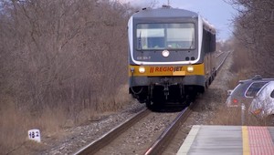 Pre cestujúcich neúnosnú situáciu na trati Bratislava - Komárno má riešiť dlhší a poschodový vlak