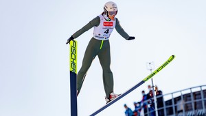 Lietajúca tínedžerka Tamara Mesíková vniesla život do skokov na lyžiach