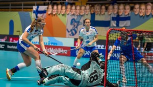 MS vo florbale žien: Slovensko - Fínsko 6:8. Favoritky sme však poriadne potrápili
