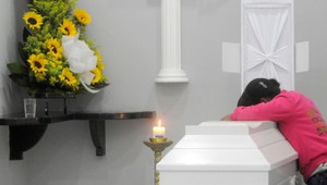 Nemáte peniaze na pohreb? Takto treba postupovať