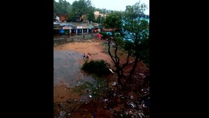 VIDEO: Cyklón Faní v Indii zasiahol aj turistické mesto. Viac ako milión ľudí evakuovali