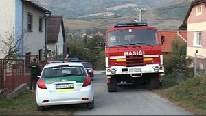 Vnuk jej doma zapálil sviečku a zhorela v plameňoch!