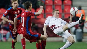 Bratia Česi zaspali na vavrínoch! Body im ukradlo bezzubé Lotyšsko