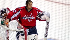 Ťarbavý Holtby oklamal rozhodcov! Detroitu neuznali jasný gól