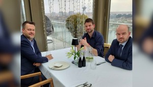 Obed, ktorý vyvolal otázky o budúcnosti koalície: Za stolom sa stretli progresívci a Migaľ