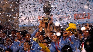Copa América: Vo finále Uruguaj hladko vyhral nad Paraguajom