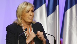 Parlament zbavil političku Le Pen imunity. Hrozí jej až trojročný trest