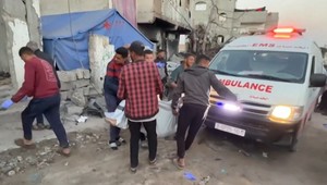 Izrael opäť útočil. V noci zahynulo 71 Palestíncov, väčšinou ženy a deti