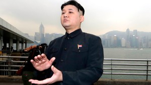 Kim Čong-un posilňuje propagandu, chváli vedcov za vodíkovu bombu